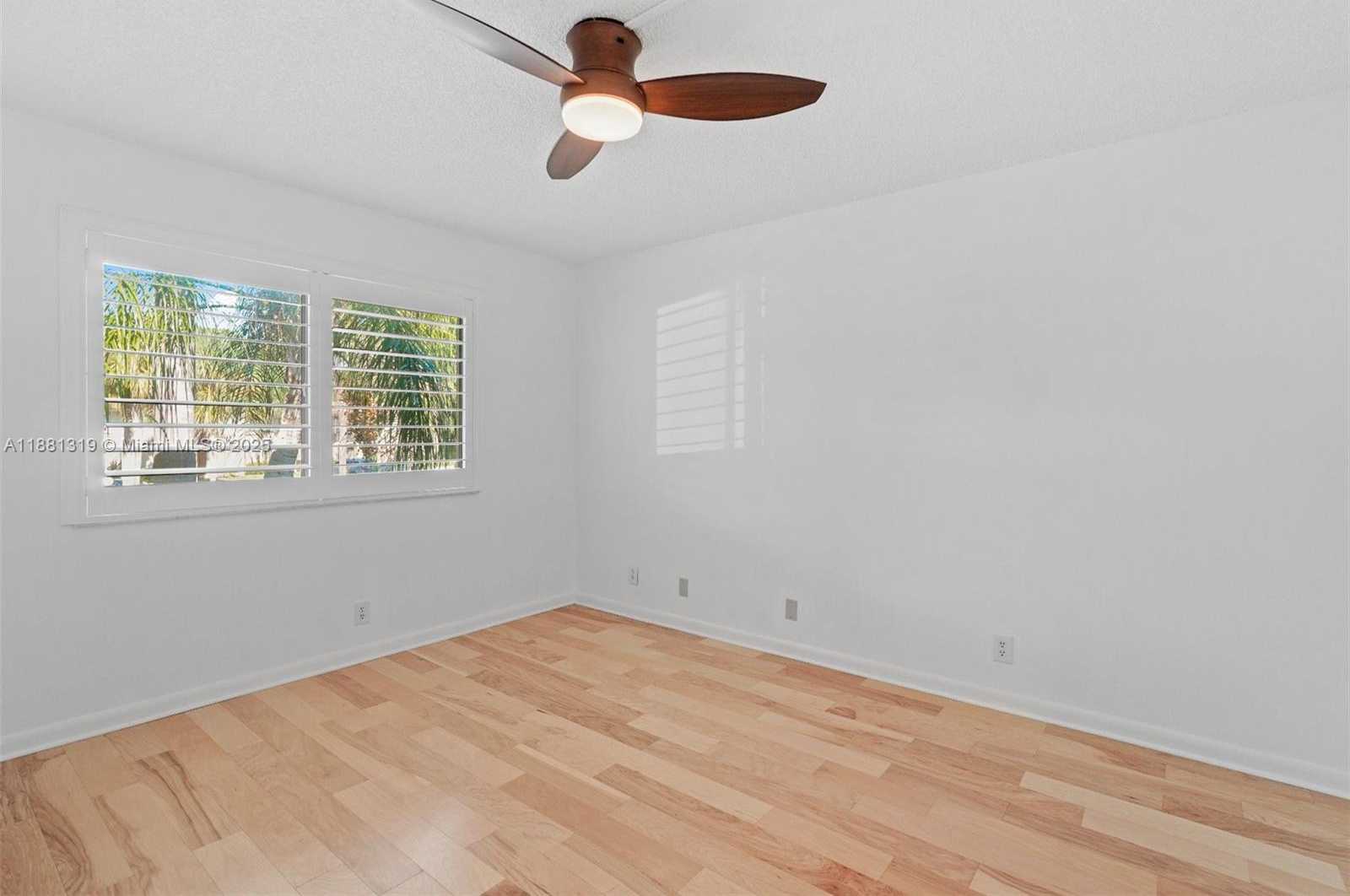 Small Image of 410 LAKEVIEW DR #204, Weston Number 19