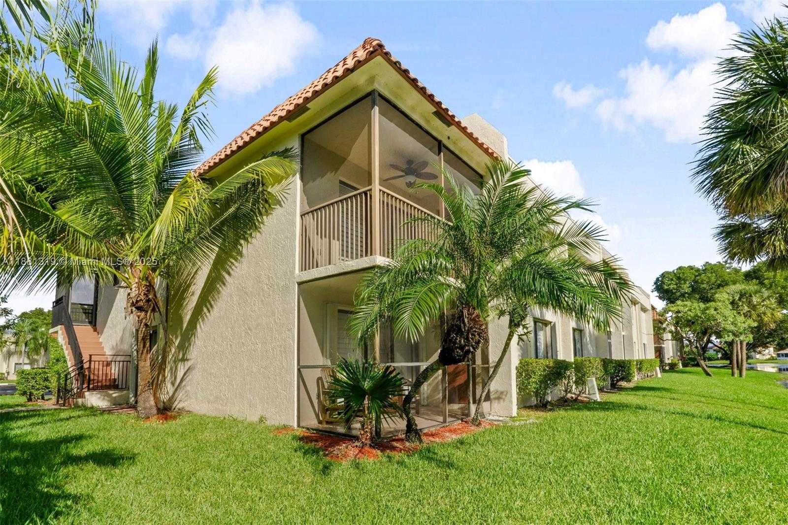 Small Image of 410 LAKEVIEW DR #204, Weston Number 24