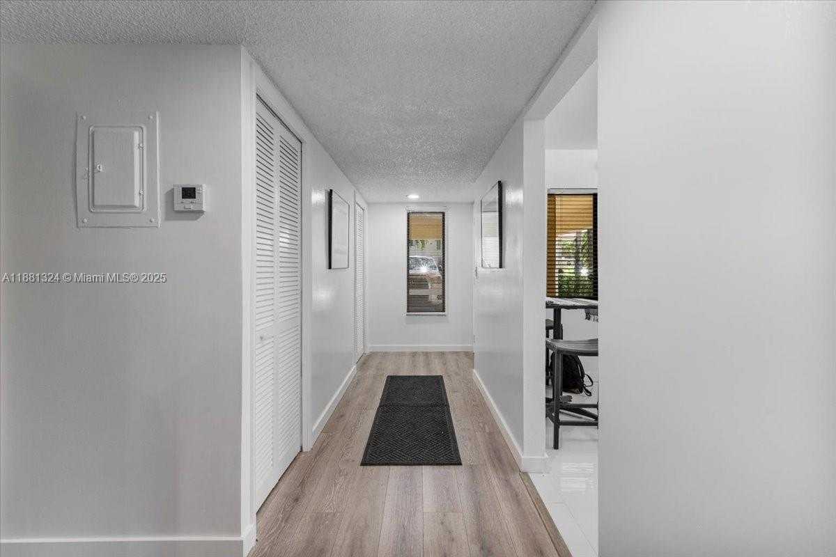 Small Image of 16273 LAUREL DR #7, Weston Number 14