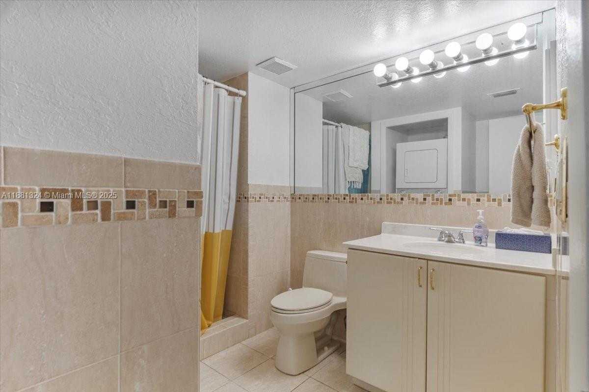 Small Image of 16273 LAUREL DR #7, Weston Number 17