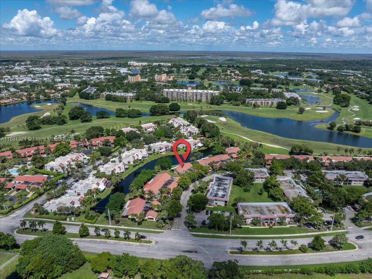 Small Image of 16273 LAUREL DR #7, Weston Number 33