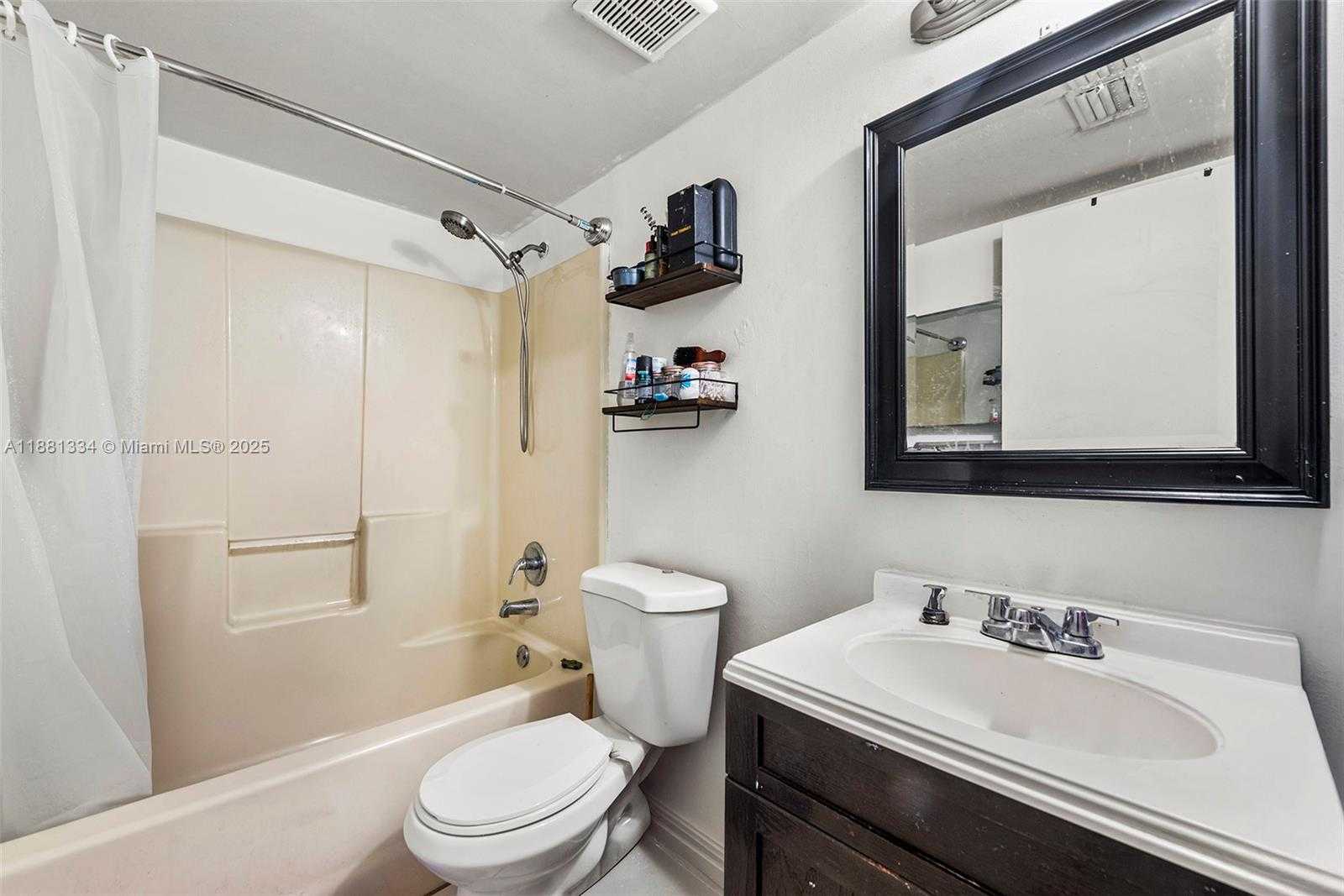 Small Image of 3630 NORTH 56TH AVE #323, Hollywood Number 11