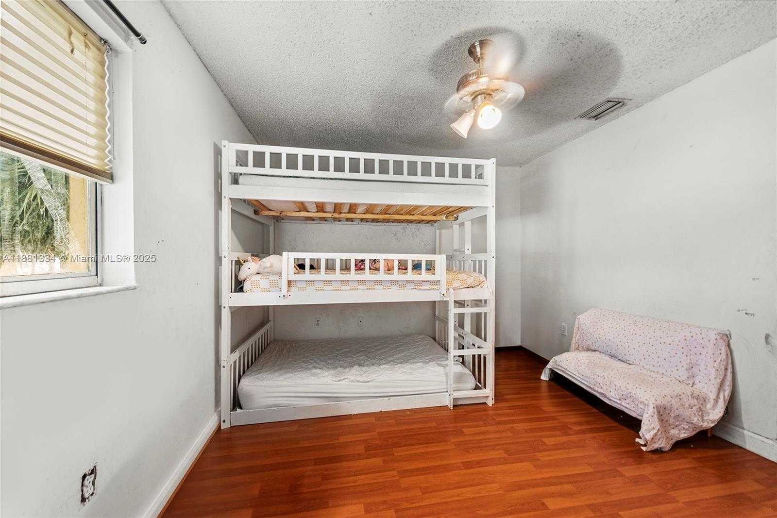 Small Image of 3630 NORTH 56TH AVE #323, Hollywood Number 13