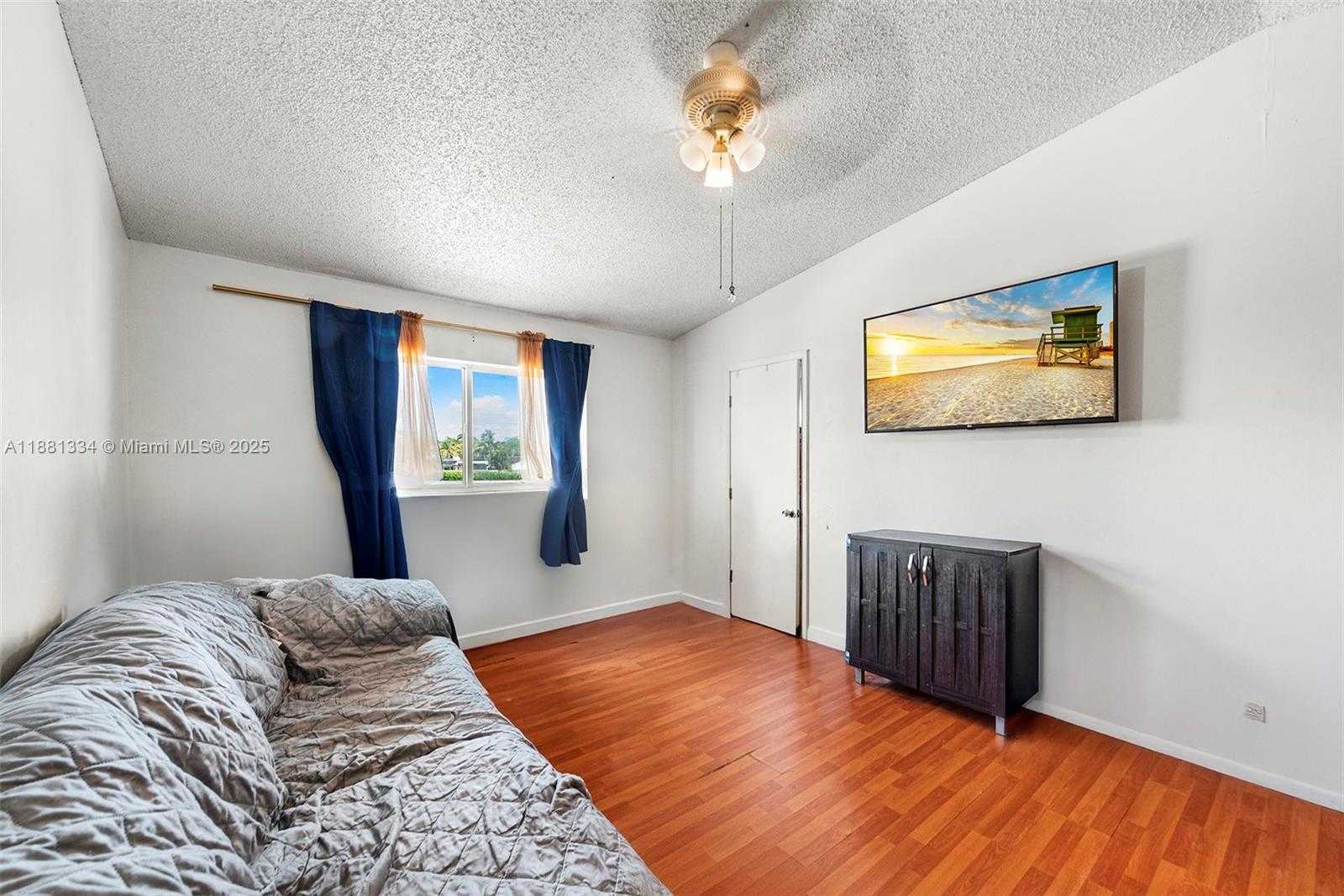 Small Image of 3630 NORTH 56TH AVE #323, Hollywood Number 2