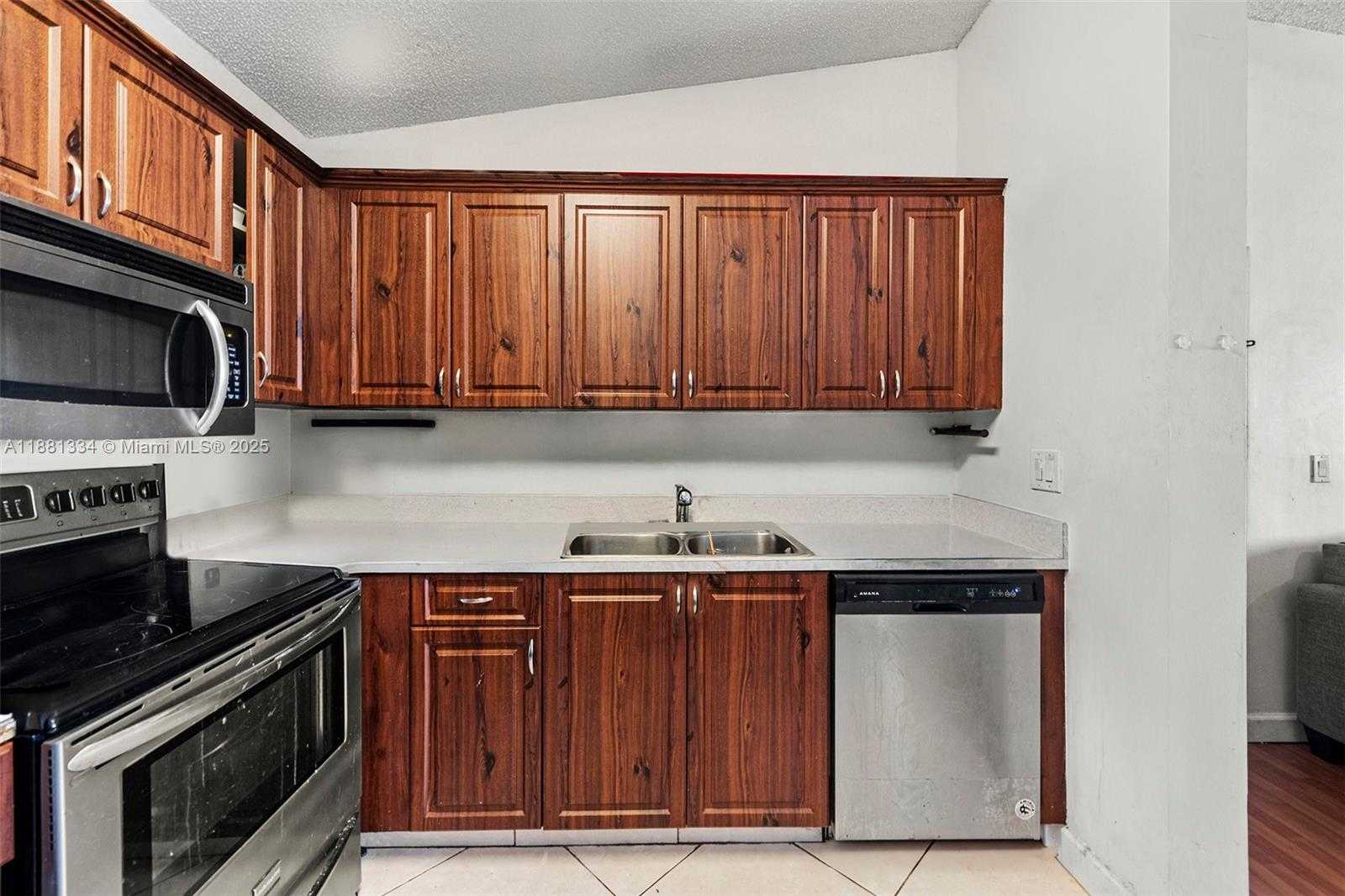 Small Image of 3630 NORTH 56TH AVE #323, Hollywood Number 7