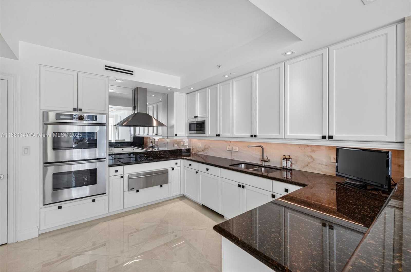 Small Image of 3201 NORTH EAST 183RD ST #1405, Aventura Number 14