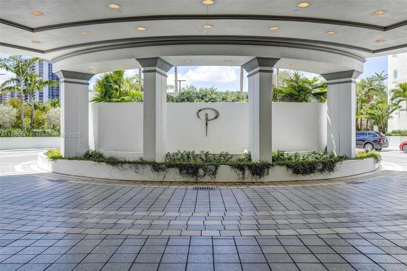 Small Image of 3201 NORTH EAST 183RD ST #1405, Aventura Number 2