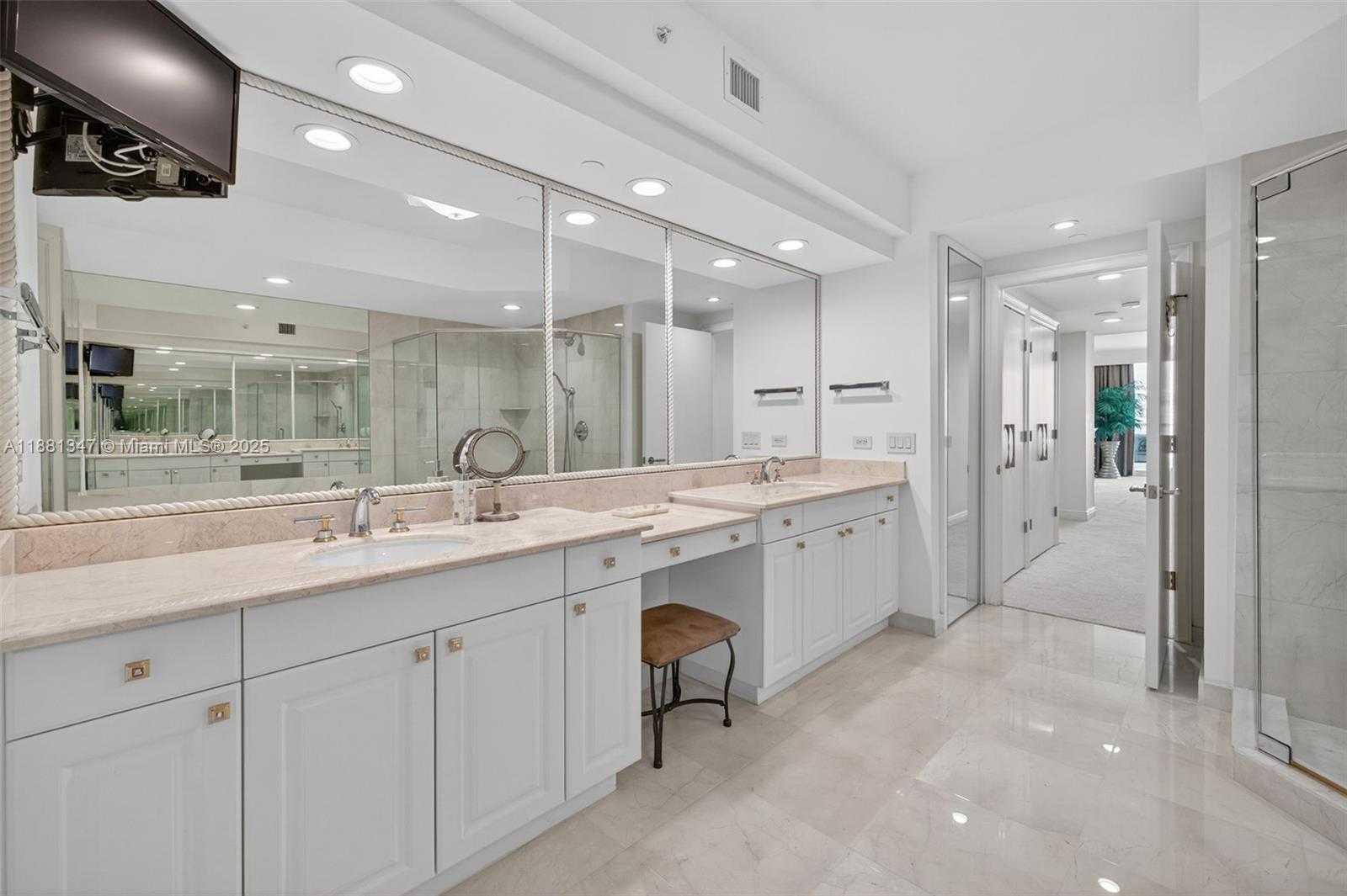Small Image of 3201 NORTH EAST 183RD ST #1405, Aventura Number 31