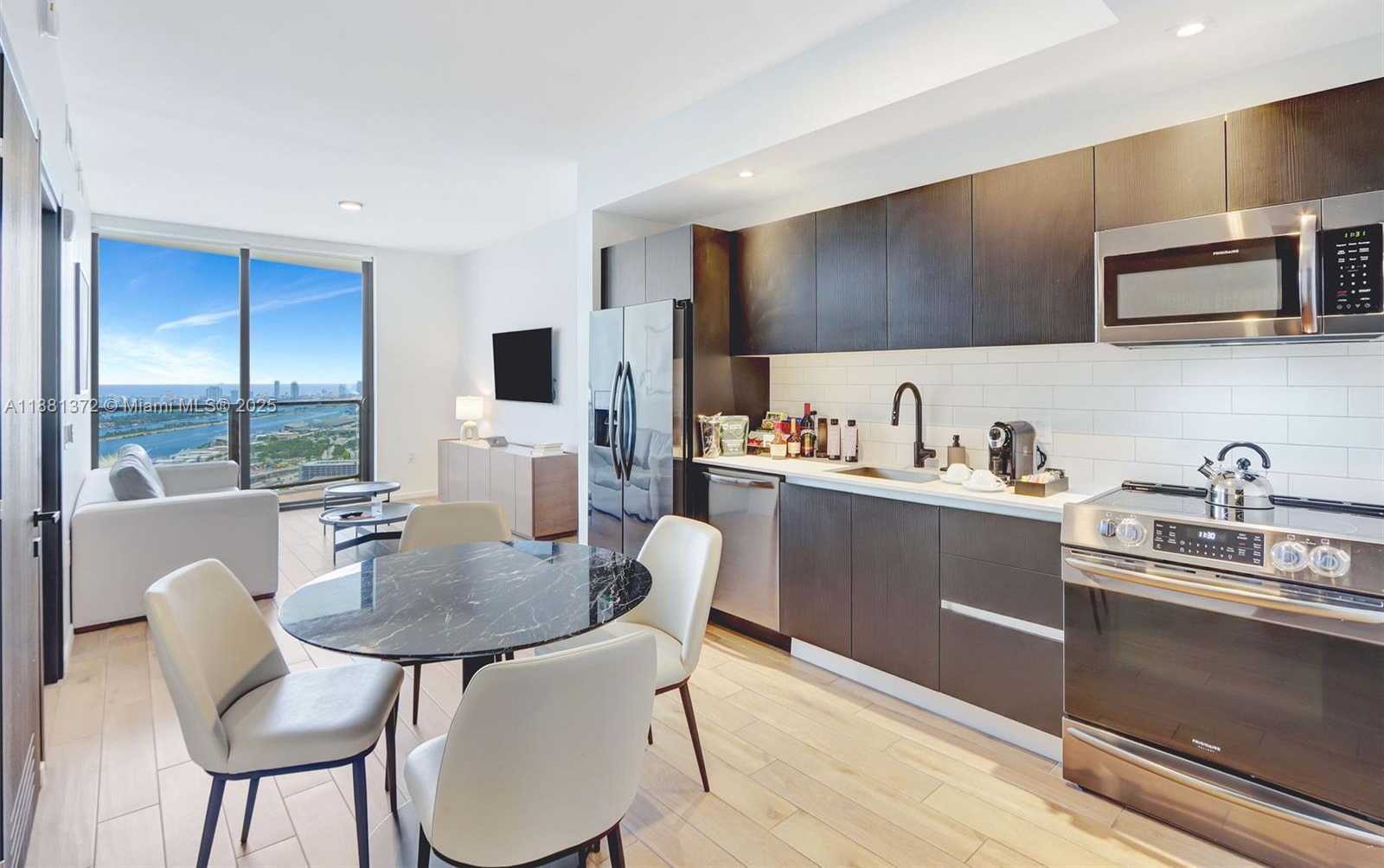 Small Image of 398 NORTH EAST 5TH ST #3810, Miami Number 2