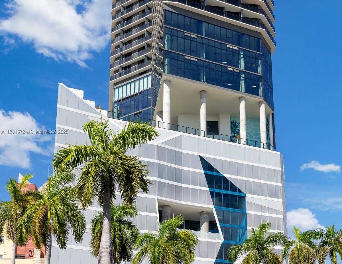 Small Image of 398 NORTH EAST 5TH ST #3810, Miami Number 36
