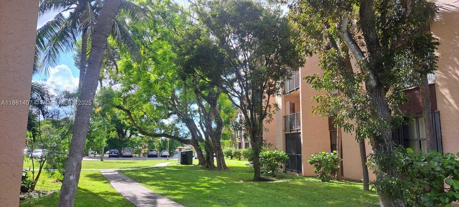 Small Image of 14601 NORTH KENDALL DR #405K, Miami Number 24