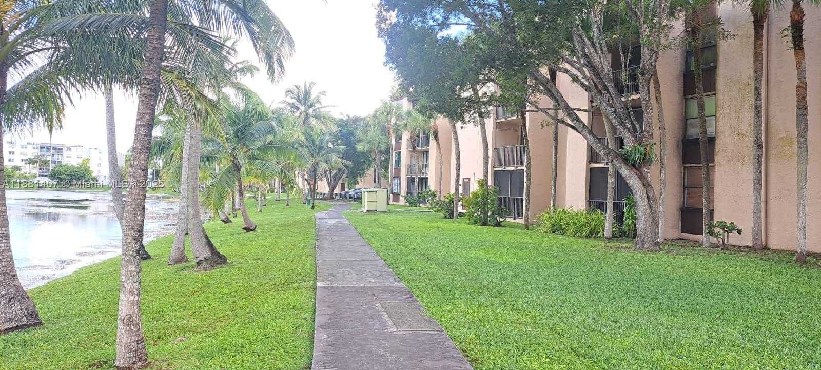 Small Image of 14601 NORTH KENDALL DR #405K, Miami Number 26
