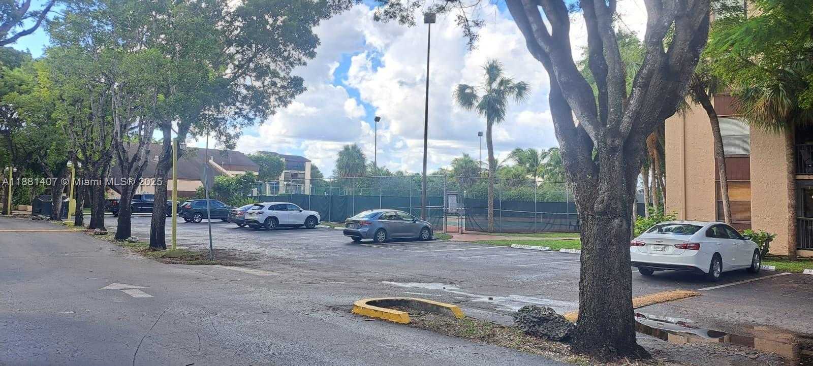Small Image of 14601 NORTH KENDALL DR #405K, Miami Number 29