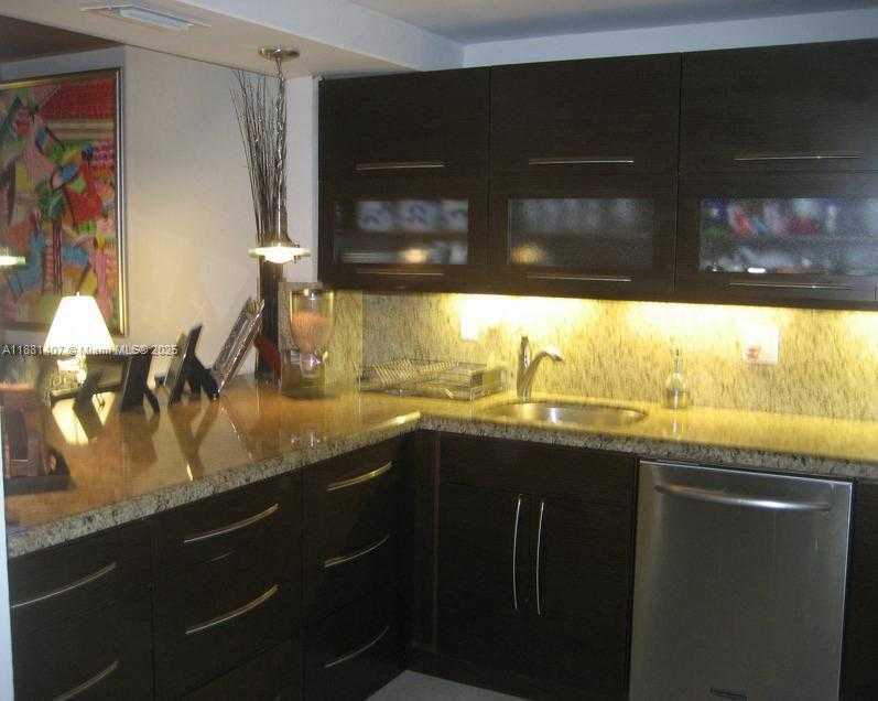 Small Image of 14601 NORTH KENDALL DR #405K, Miami Number 7