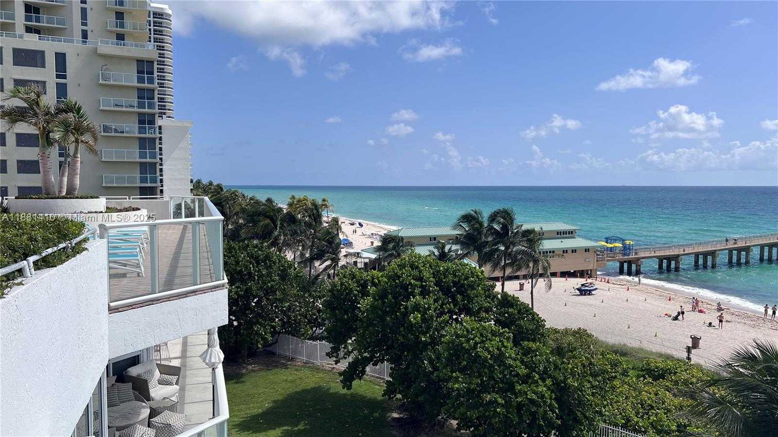 Small Image of 16485 COLLINS AVE #2334, Sunny Isles Beach Number 2