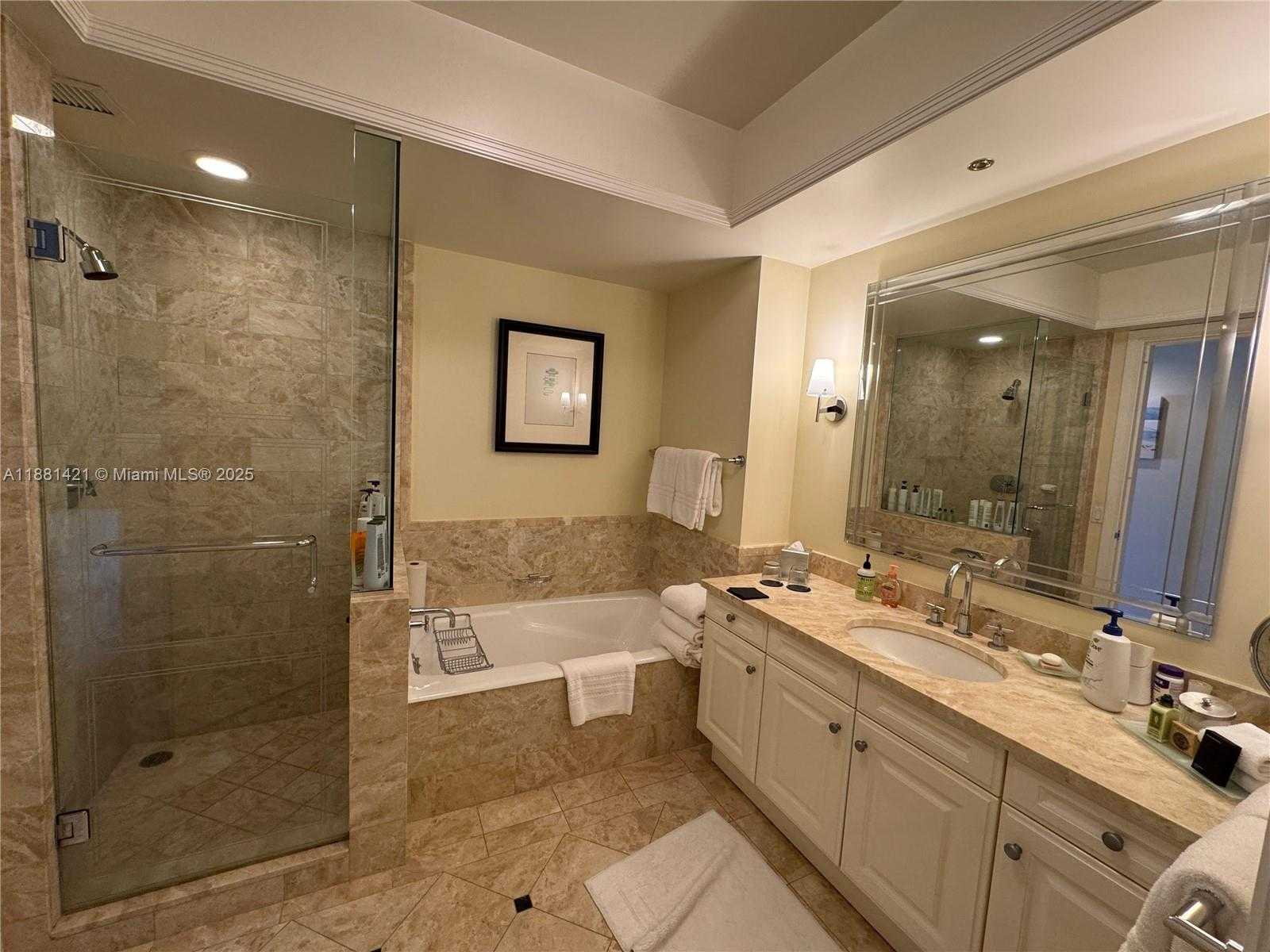 Small Image of 1435 BRICKELL AVE #3309, Miami Number 10