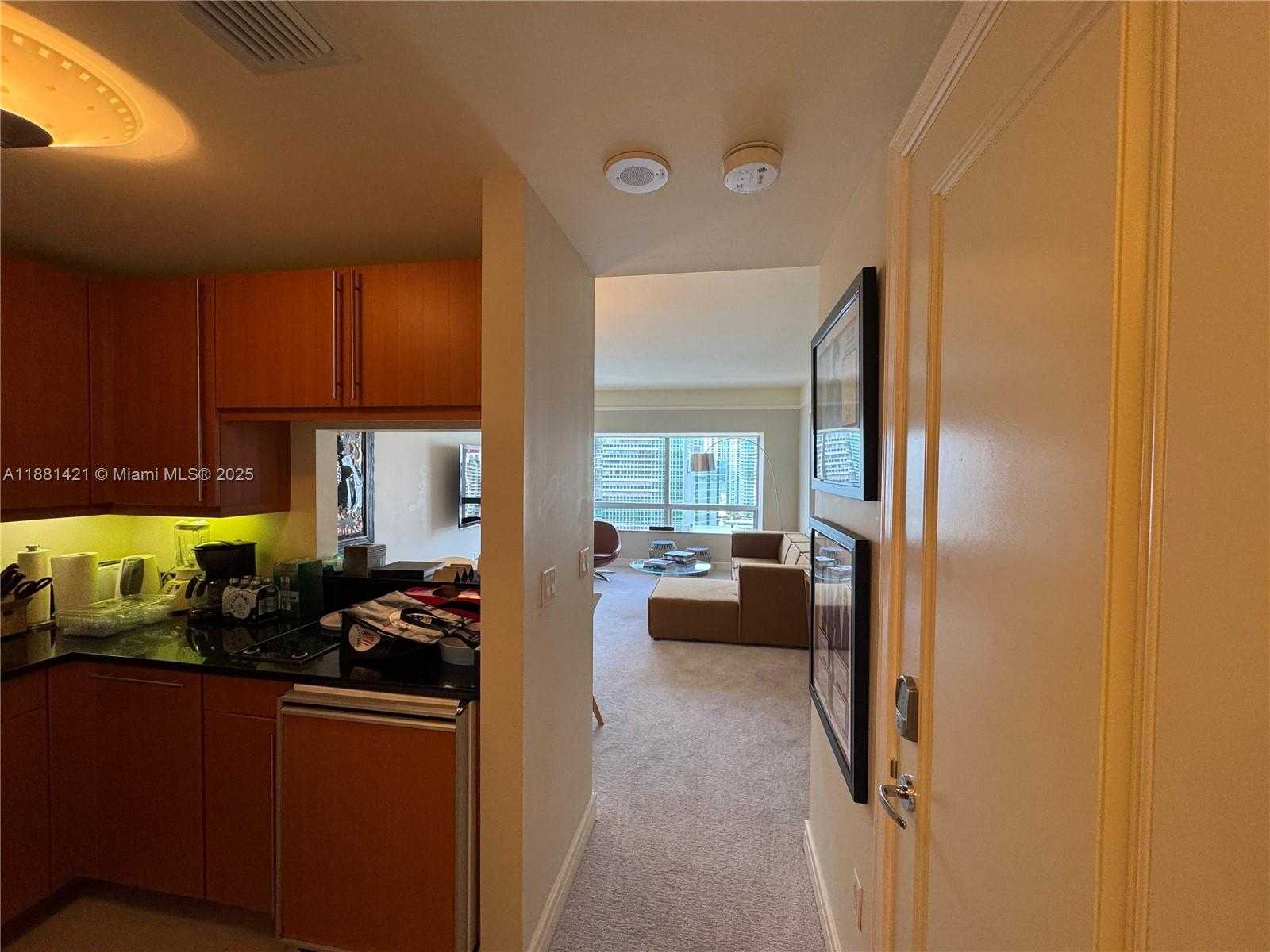 Small Image of 1435 BRICKELL AVE #3309, Miami Number 5