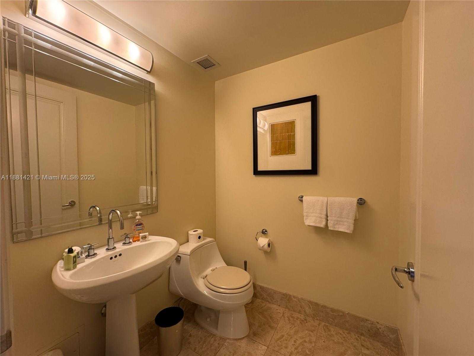 Small Image of 1435 BRICKELL AVE #3309, Miami Number 8