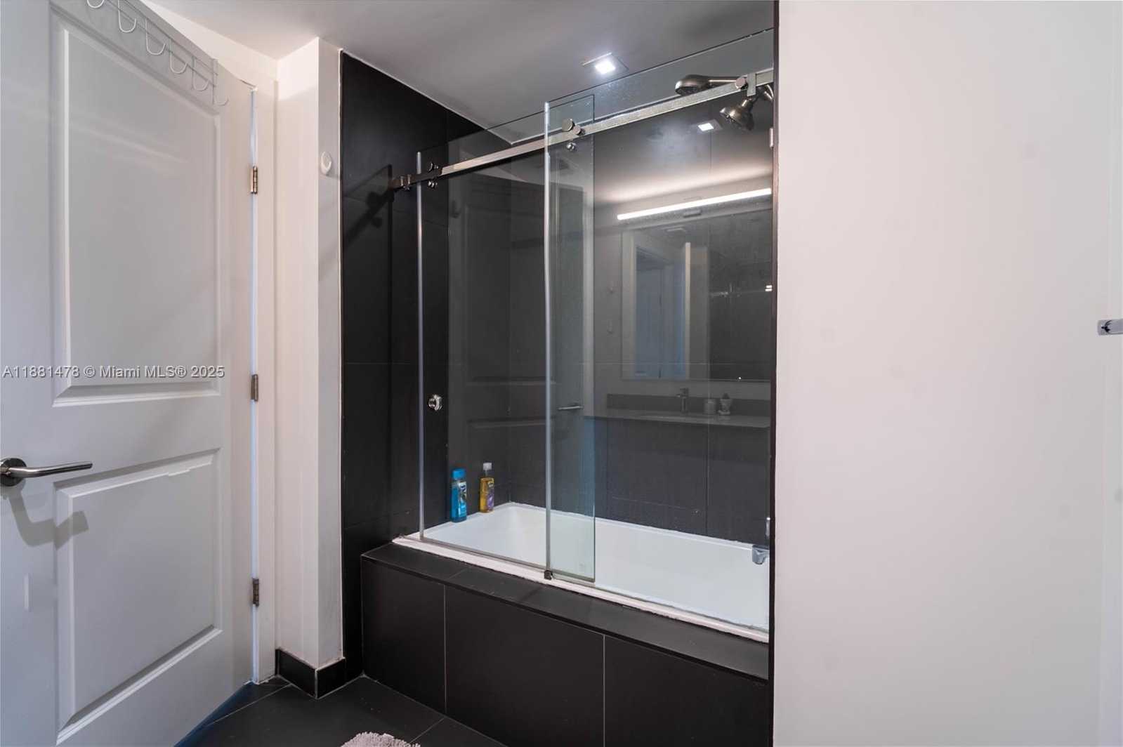 Small Image of 1600 NORTH EAST 1ST AVE #1412, Miami Number 10