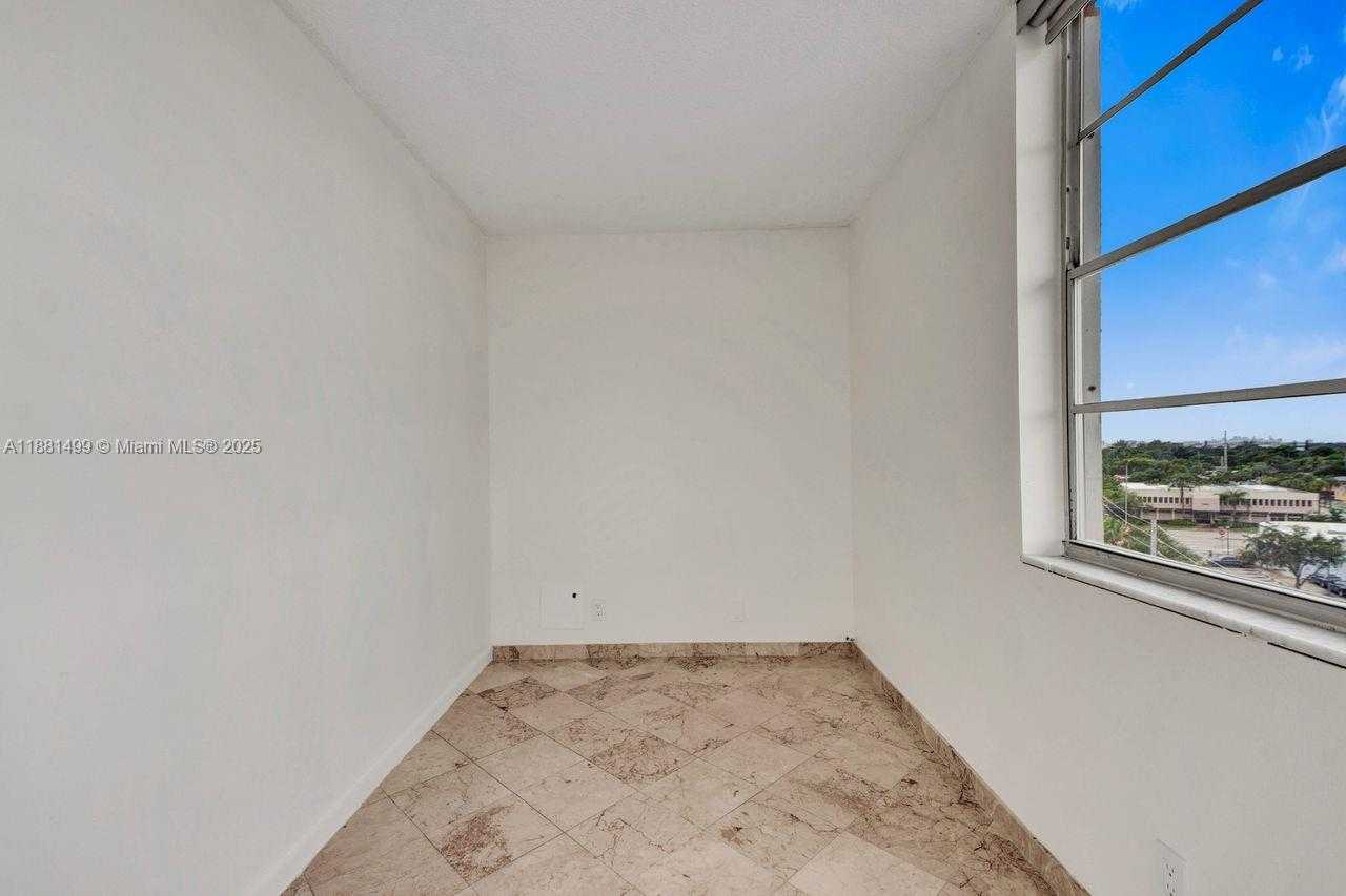 Small Image of 2025 NORTH EAST 164TH ST #716, North Miami Beach Number 14