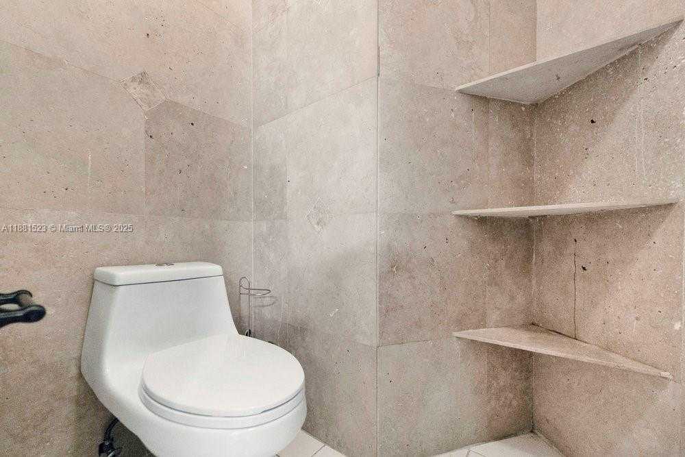 Small Image of 7427 NORTH WEST 113TH PATH, Doral Number 20