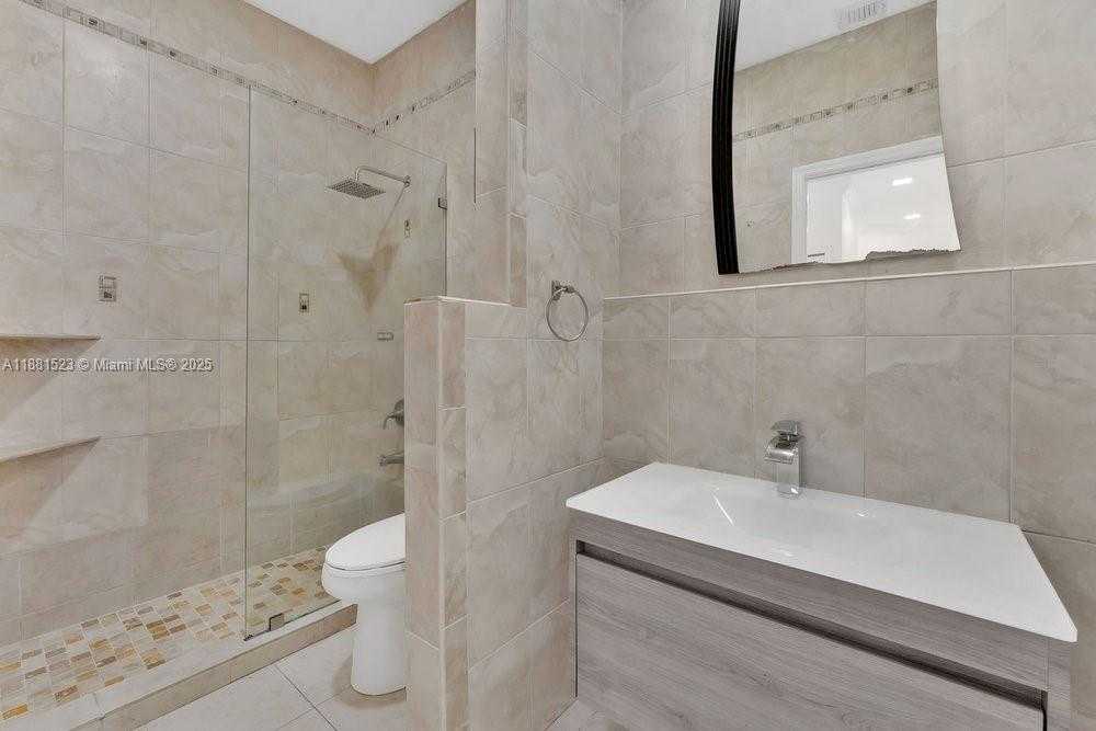 Small Image of 7427 NORTH WEST 113TH PATH, Doral Number 23