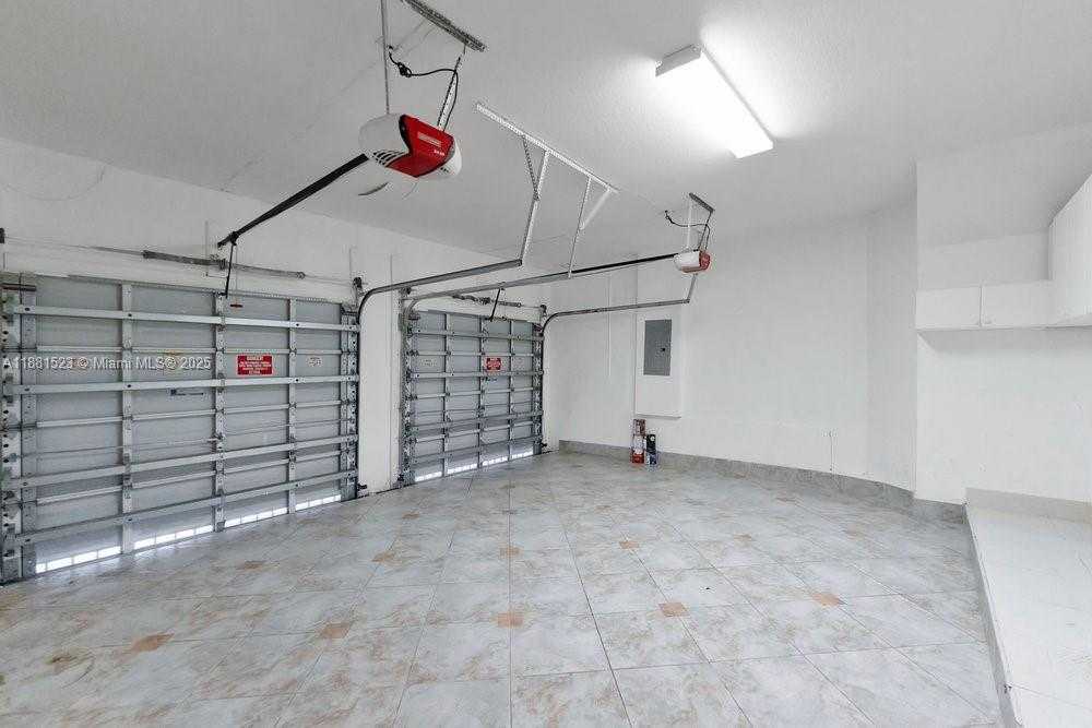 Small Image of 7427 NORTH WEST 113TH PATH, Doral Number 26
