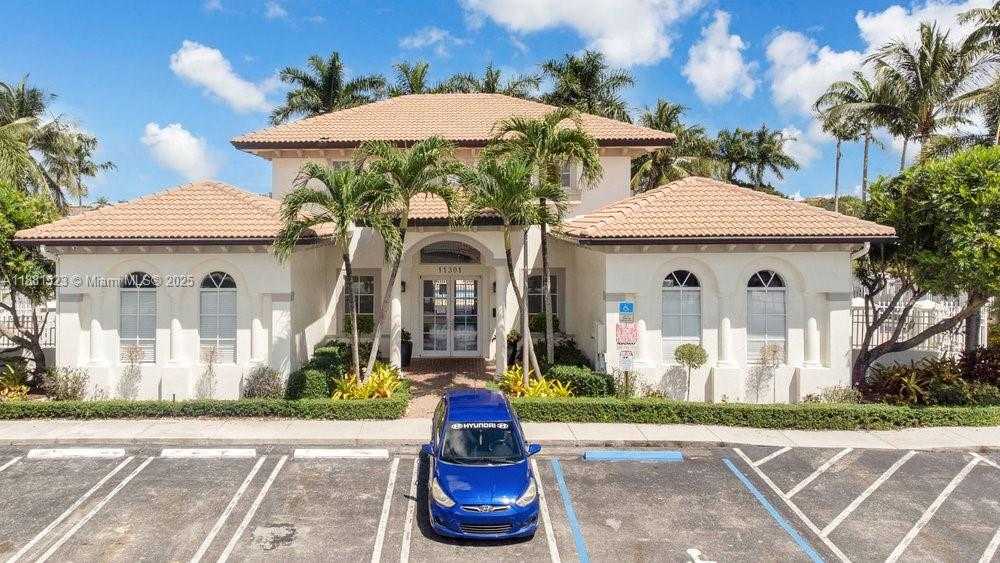 Small Image of 7427 NORTH WEST 113TH PATH, Doral Number 33