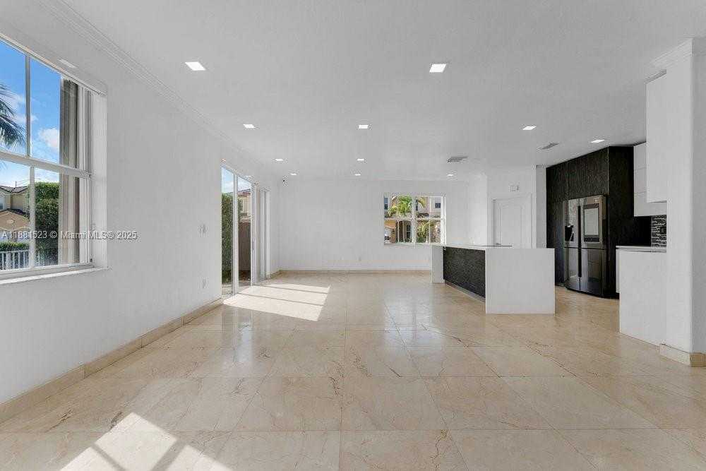 Small Image of 7427 NORTH WEST 113TH PATH, Doral Number 8