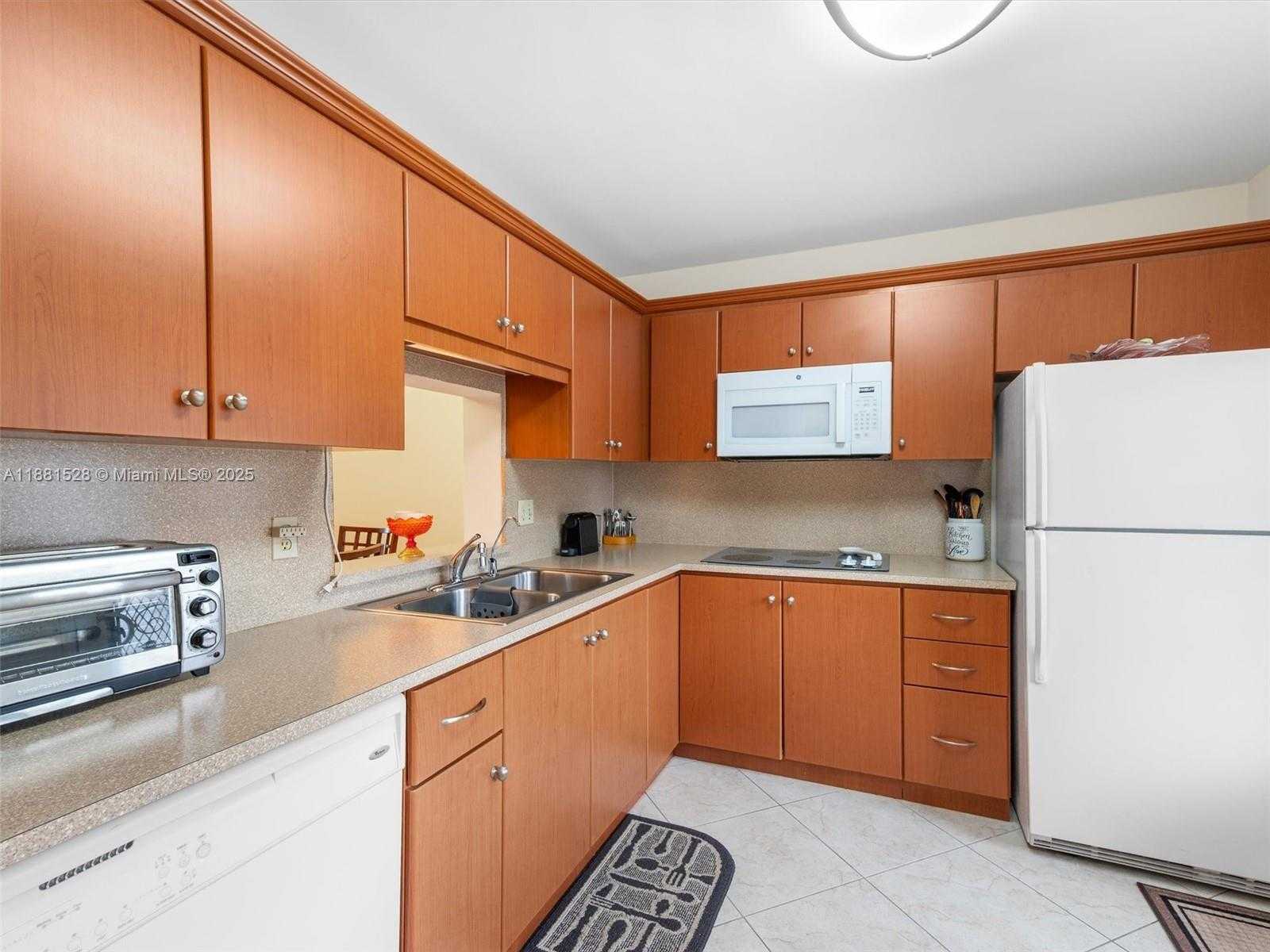 Small Image of 1001 NORTH EAST 14TH AVE #207, Hallandale Beach Number 10