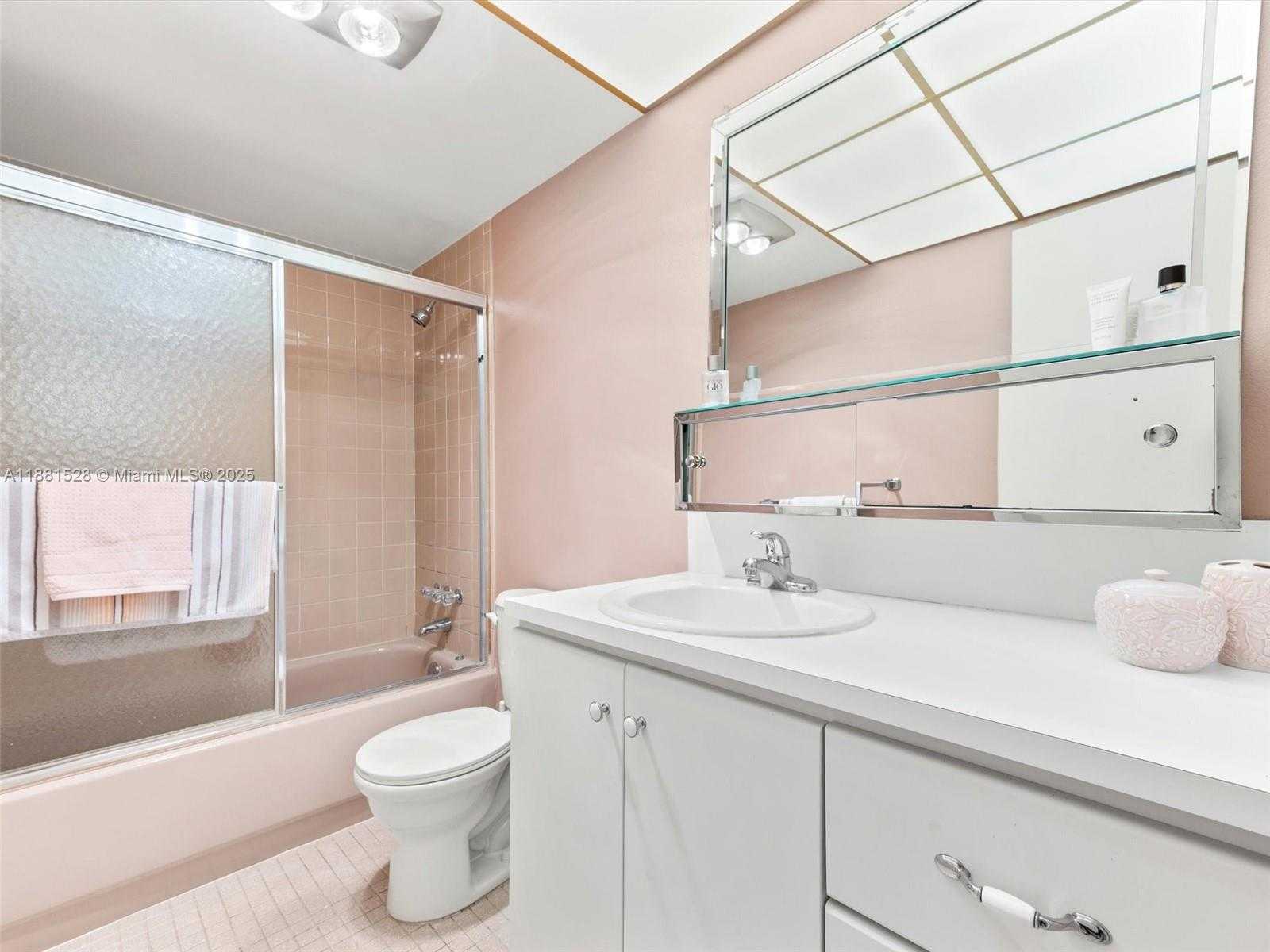 Small Image of 1001 NORTH EAST 14TH AVE #207, Hallandale Beach Number 21