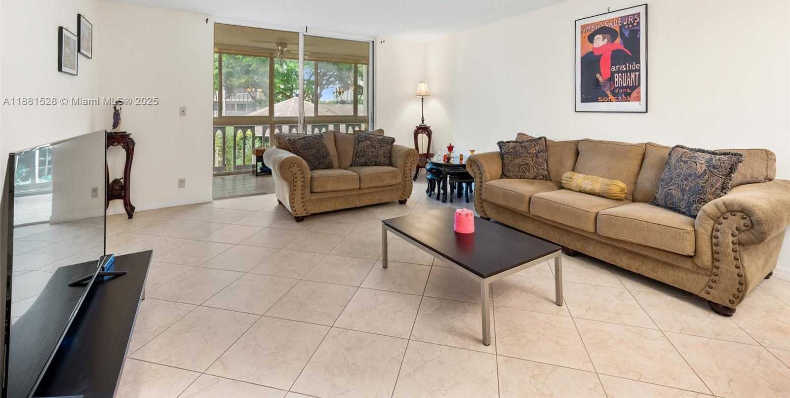 Small Image of 1001 NORTH EAST 14TH AVE #207, Hallandale Beach Number 4