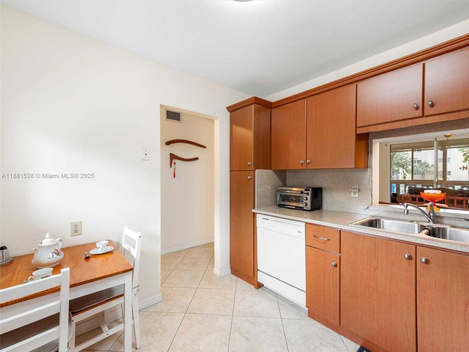 Small Image of 1001 NORTH EAST 14TH AVE #207, Hallandale Beach Number 9
