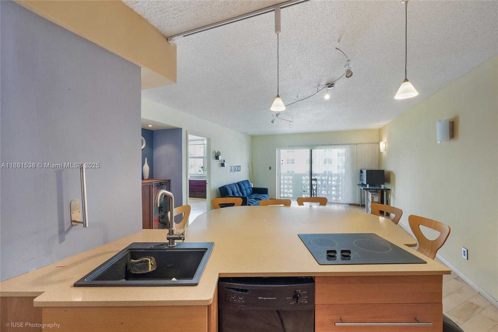 Small Image of 1901 SOUTH OCEAN DR #303, Hollywood Number 12