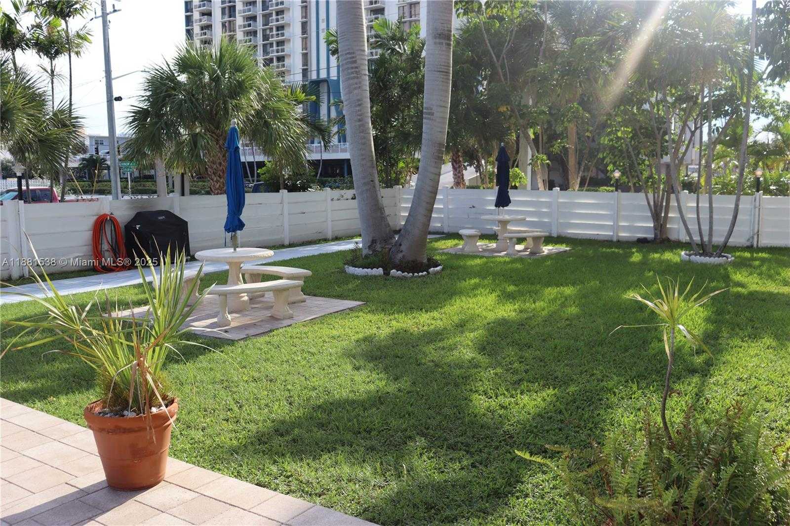 Small Image of 1901 SOUTH OCEAN DR #303, Hollywood Number 22