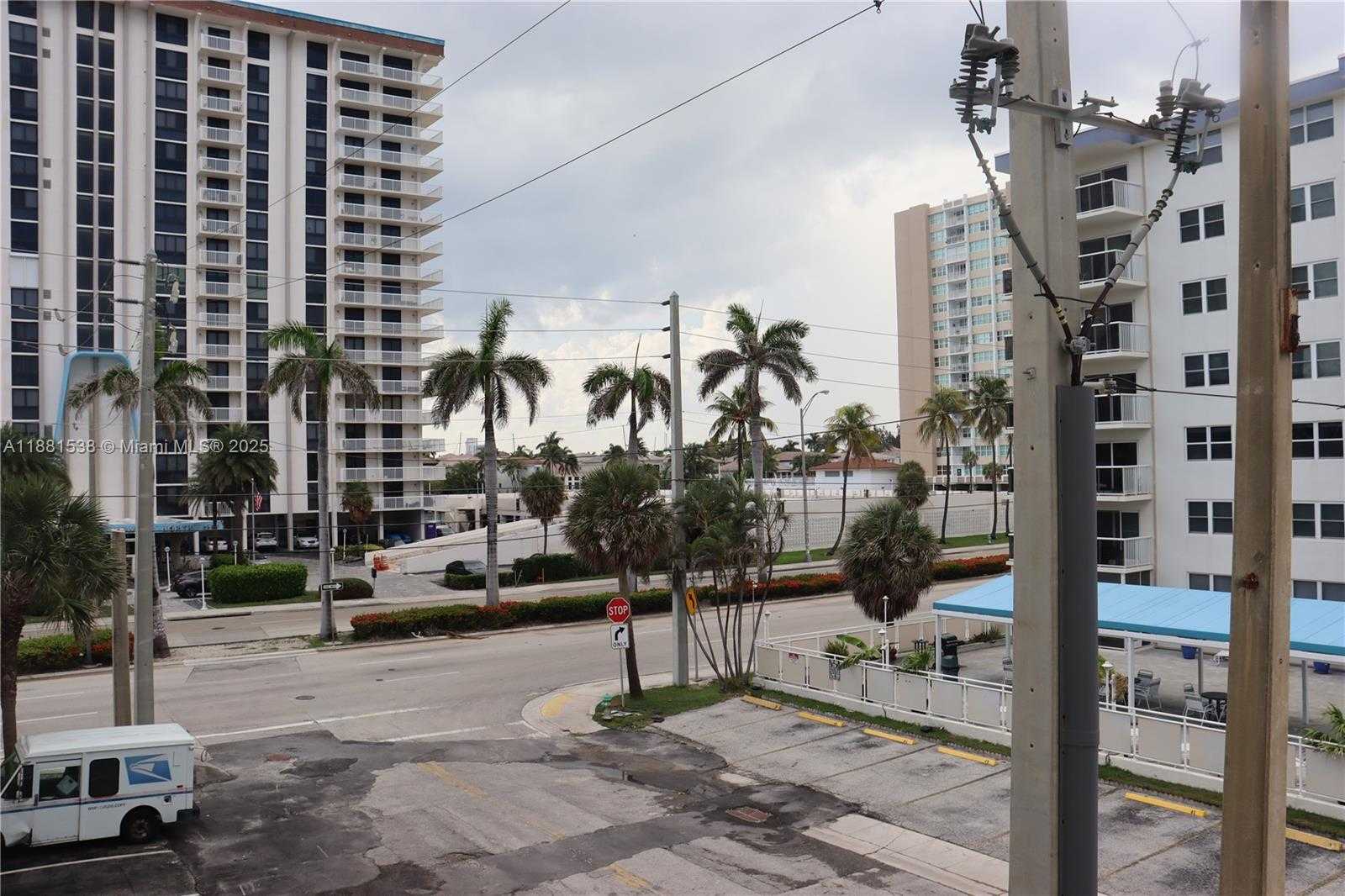 Small Image of 1901 SOUTH OCEAN DR #303, Hollywood Number 23