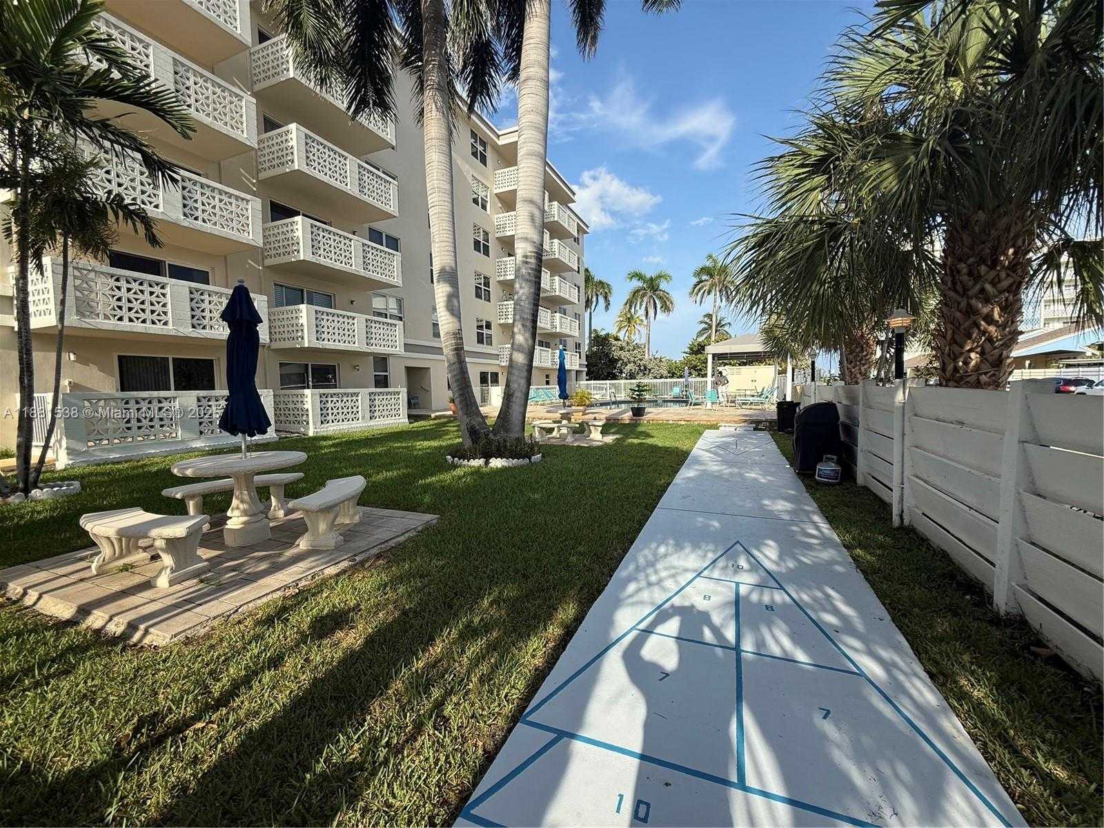Small Image of 1901 SOUTH OCEAN DR #303, Hollywood Number 26