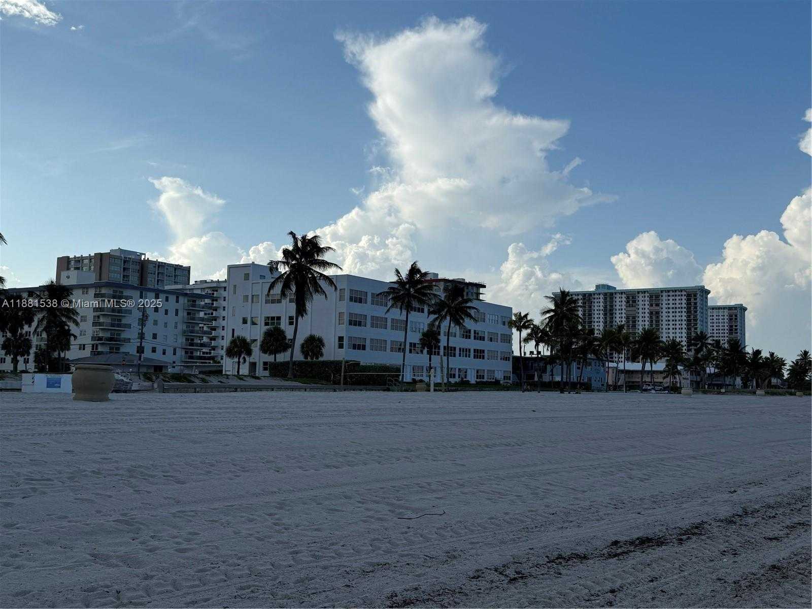 Small Image of 1901 SOUTH OCEAN DR #303, Hollywood Number 28