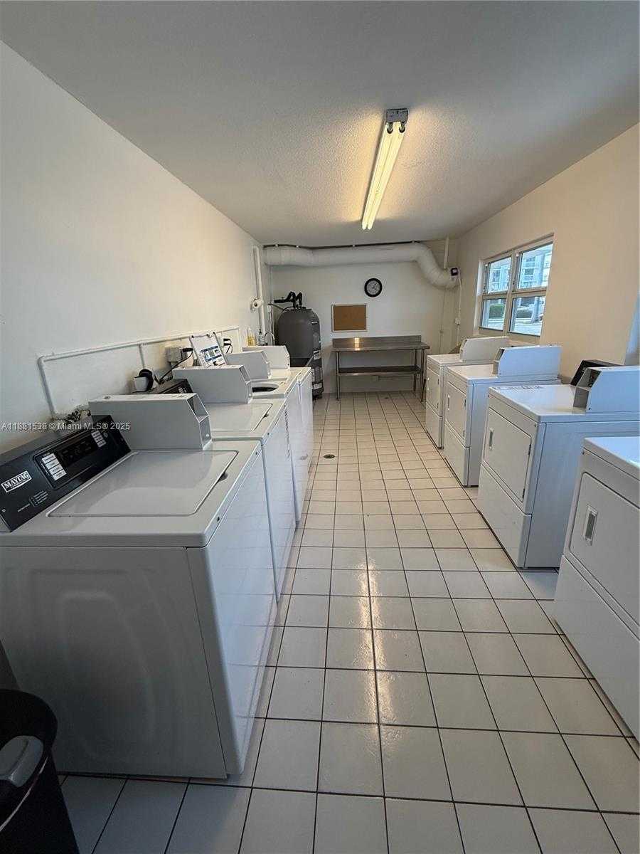 Small Image of 1901 SOUTH OCEAN DR #303, Hollywood Number 29