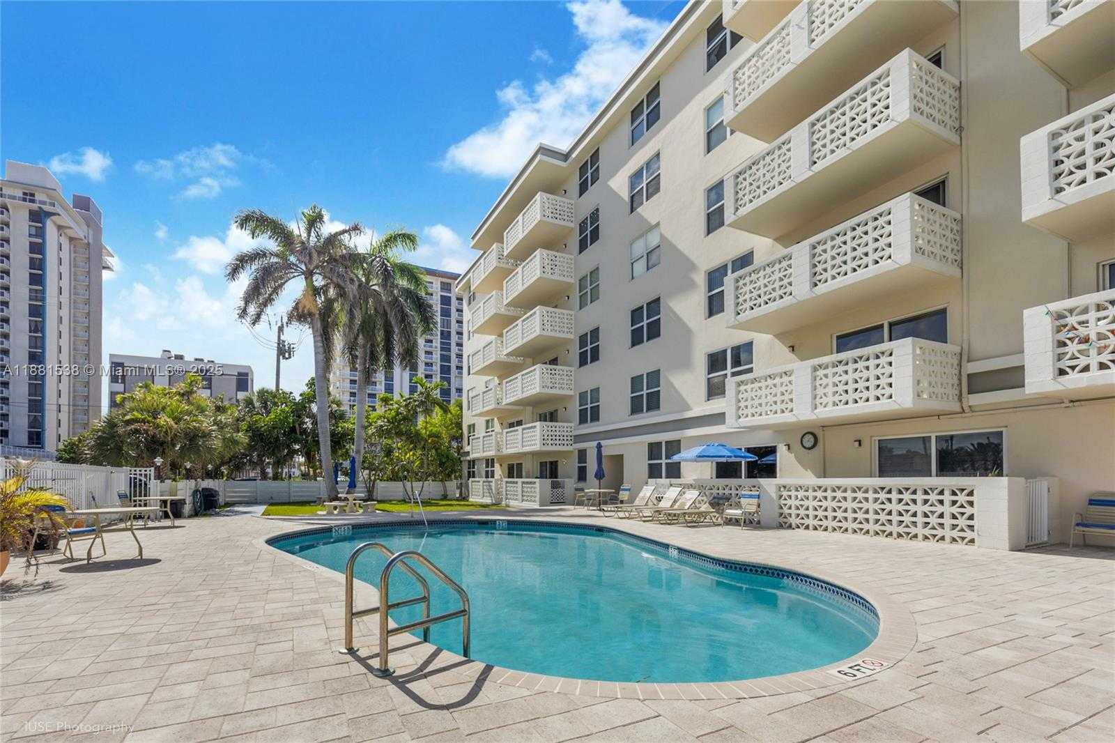 Small Image of 1901 SOUTH OCEAN DR #303, Hollywood Number 3