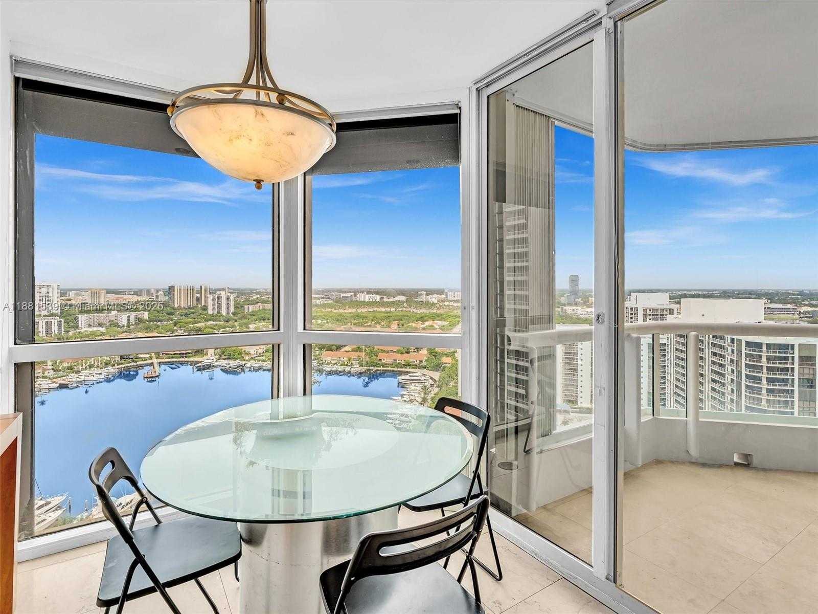 Small Image of 21205 YACHT CLUB DR #2605, Aventura Number 15