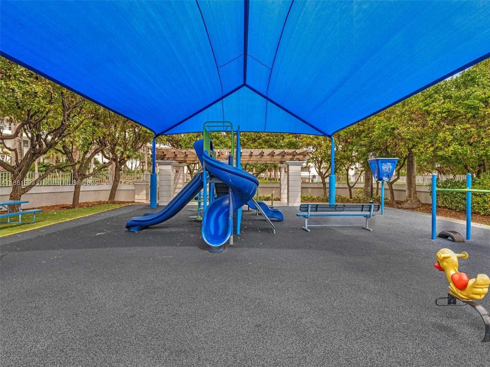 Small Image of 21205 YACHT CLUB DR #2605, Aventura Number 50