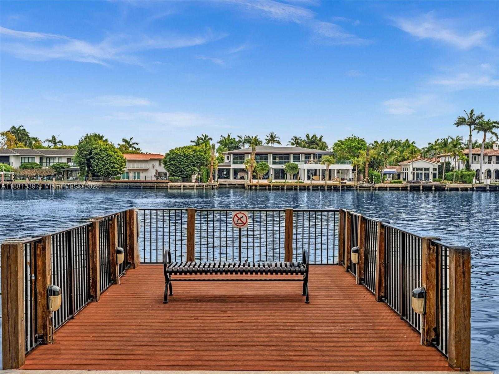 Small Image of 21205 YACHT CLUB DR #2605, Aventura Number 54