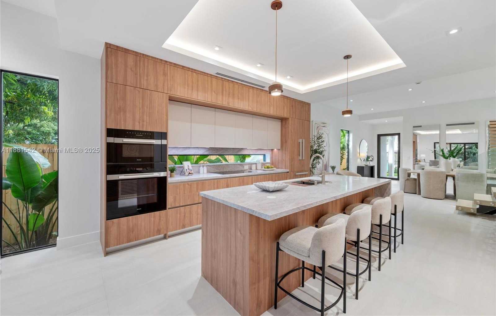 Small Image of 3163 HIBISCUS ST #3163, Miami Number 12