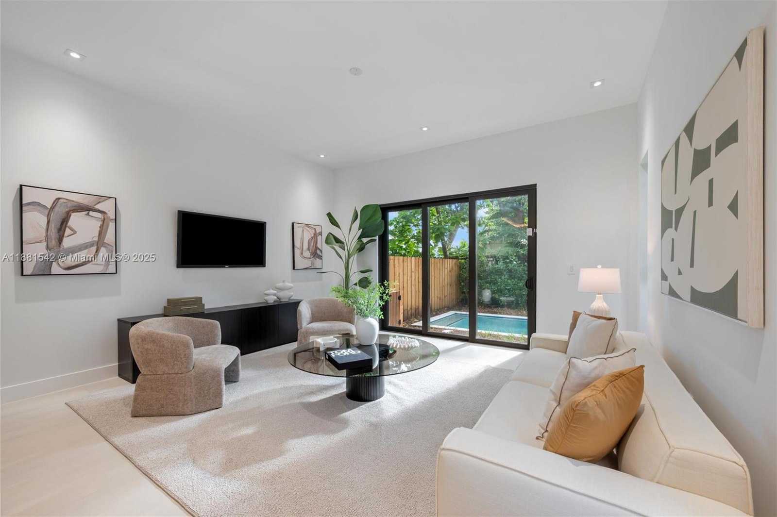 Small Image of 3163 HIBISCUS ST #3163, Miami Number 14