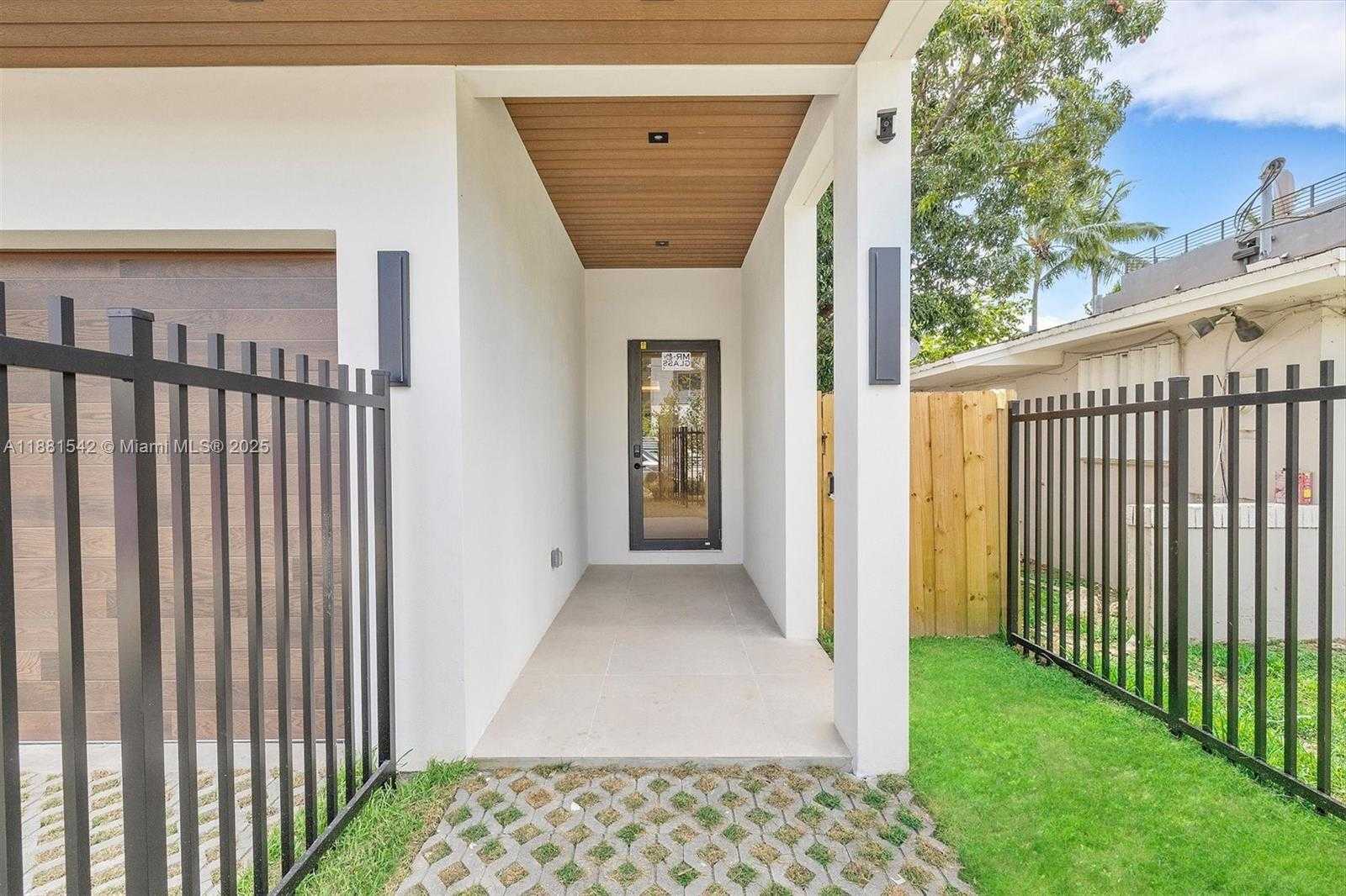 Small Image of 3163 HIBISCUS ST #3163, Miami Number 2