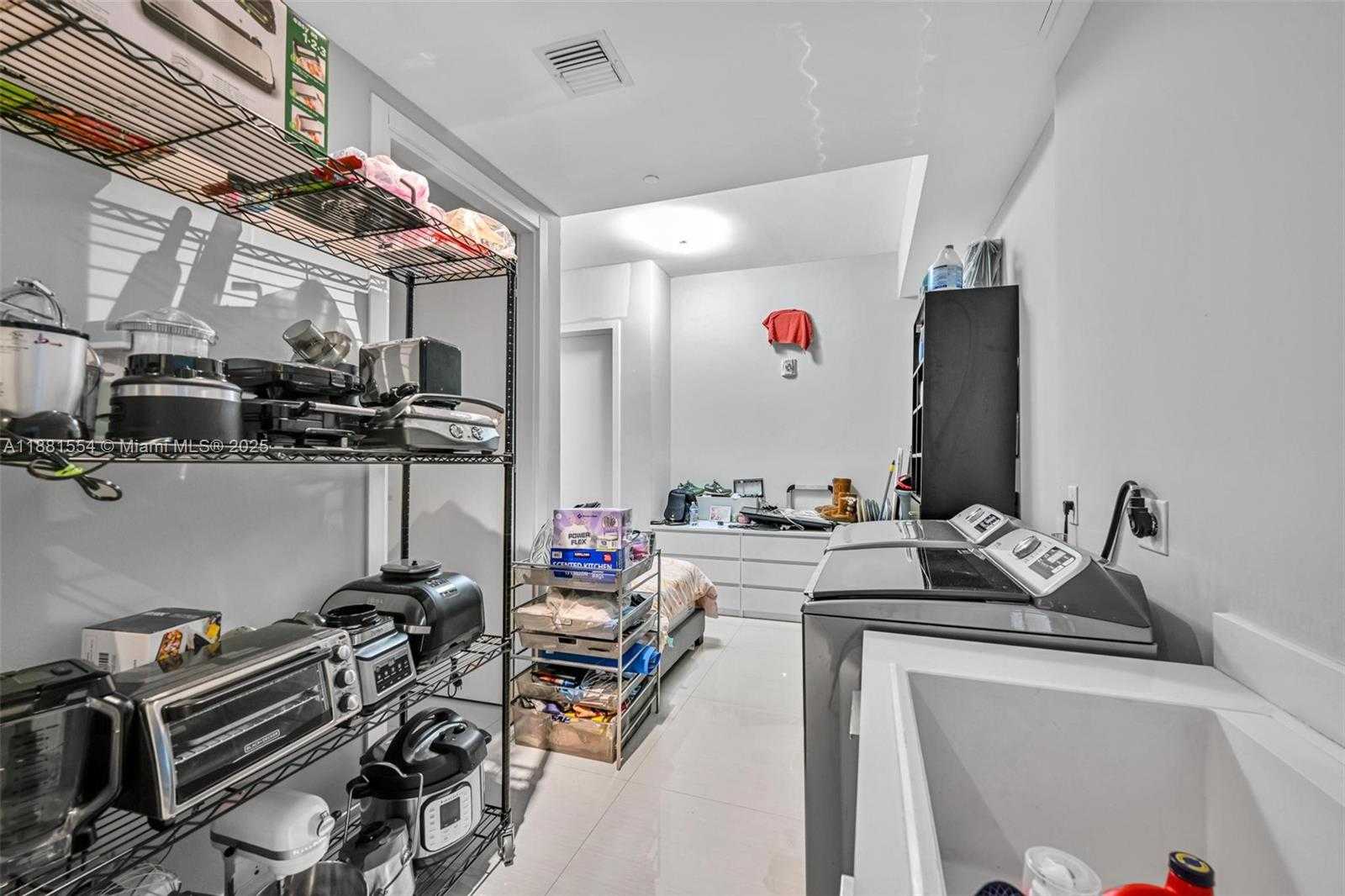 Small Image of 3300 NORTH EAST 188TH ST #718, Aventura Number 29