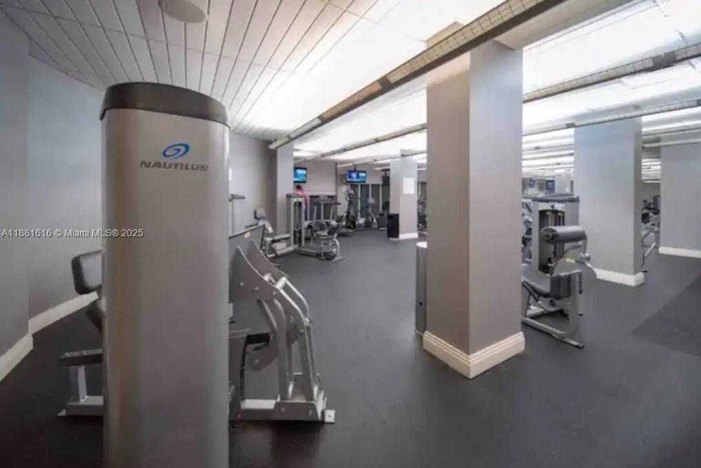 Small Image of 3901 SOUTH OCEAN DR #PH16D, Hollywood Number 10