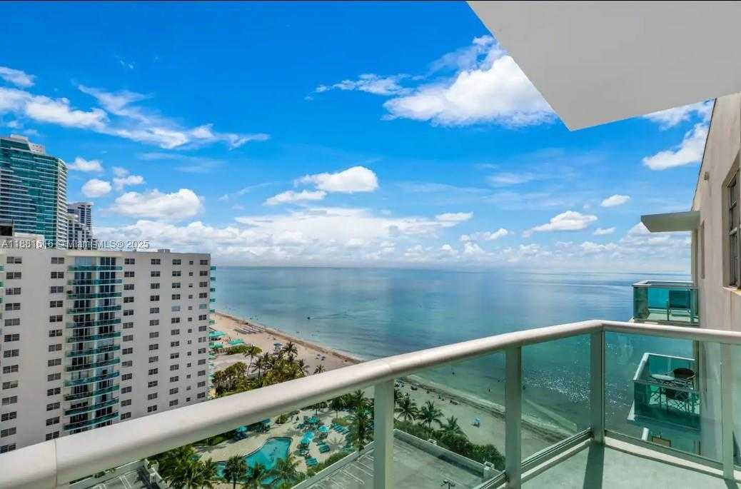 Small Image of 3901 SOUTH OCEAN DR #PH16D, Hollywood Number 2