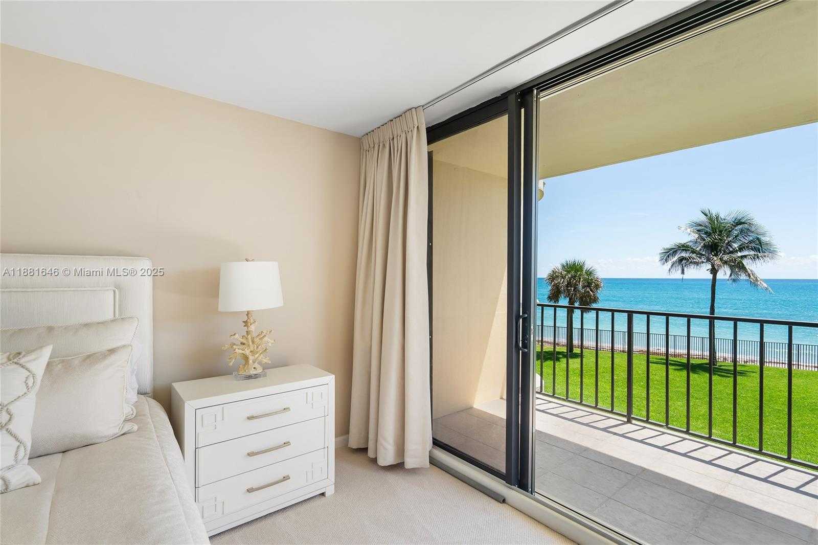 Small Image of 100 BEACH RD #204, Tequesta Number 15